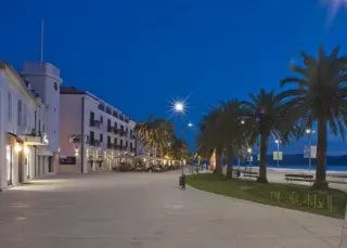 Hotel Pine