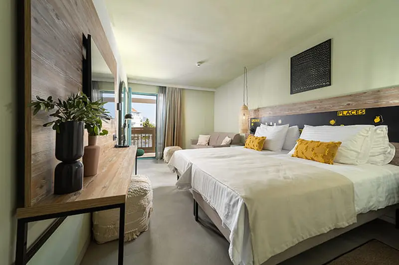 PlacesRoom 3 osobowy  z balkonem i widokiem na morze