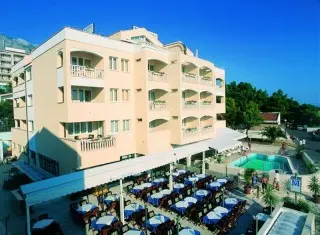 Aparthotel Milenij