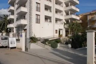 Hotel & Apartmani Butua