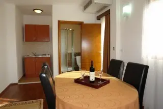Hotel & Apartmani Butua