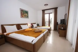 Hotel & Apartmani Butua
