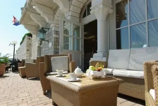 Hotel Bristol