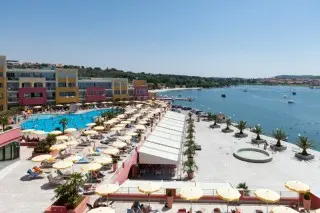 Aparthotel del Mar