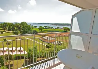 Arena Hotel Holiday 