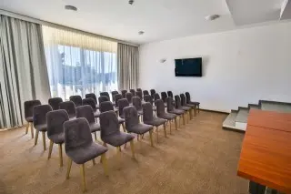 Arena Hotel Holiday 