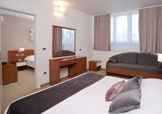 Arena Hotel Holiday 