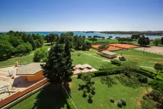 Arena Hotel Holiday 
