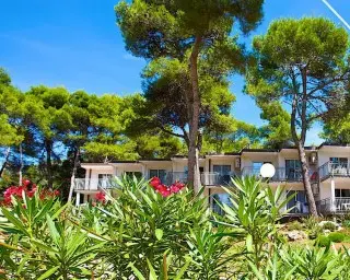Resort  Verudela Beach & Villas