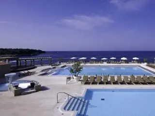 Resort  Verudela Beach & Villas