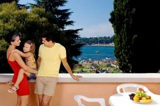 Pinia Residence
