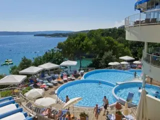 Valamar Koralj Hotel 