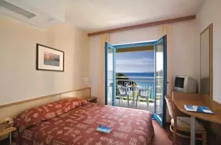 Valamar Koralj Hotel 