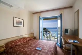 Valamar Koralj Hotel 