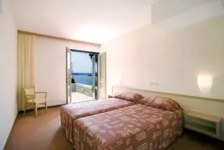 Valamar Koralj Hotel 