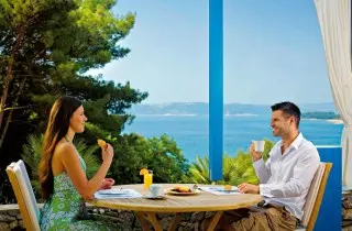 Valamar Koralj Hotel 