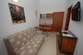 Pansion Anita