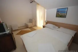 Pansion Anita