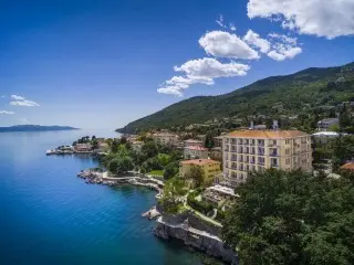 Hotel Bristol