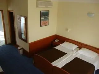 Hotel Kamara