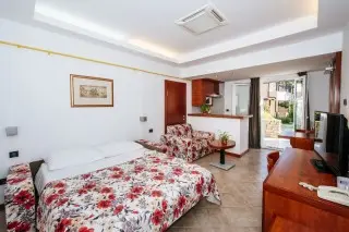 Zaton Holiday Resort