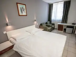 Hotel Mirta