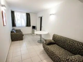 Hotel Mirta
