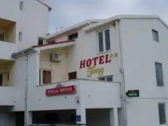 Hotel Tony