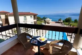Blue Waves Resort