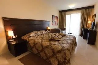 Blue Waves Resort