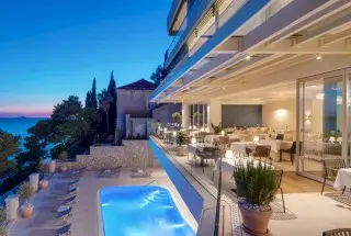 Hotel More