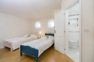 Hotel Abalone