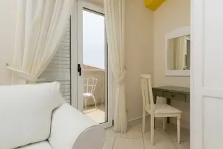 Hotel Abalone