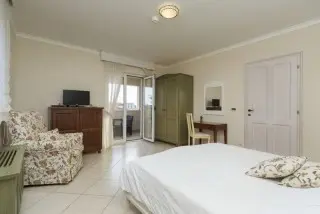 Hotel Abalone