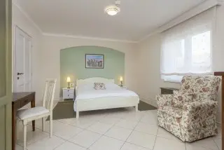 Hotel Abalone