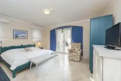 Hotel Abalone