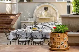 Hotel Abalone