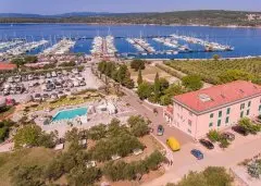 Hotel Kanajt 