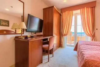 Hotel Kanajt 