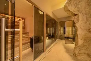 Hotel Kanajt 