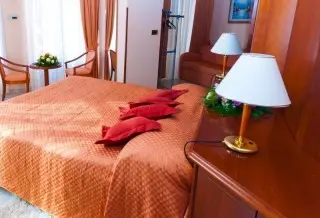 Hotel Kanajt 