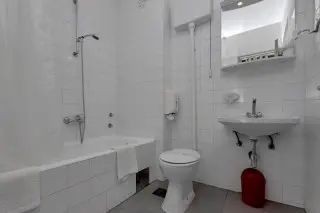 Hotel Alem 