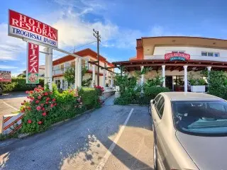 Hotel Trogirski Dvori