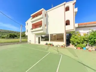 Hotel Trogirski Dvori