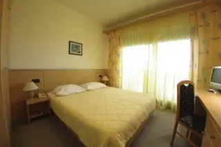 Hotel More