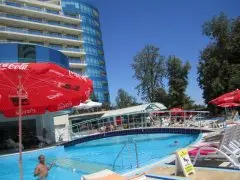 Hotel Marina Grand Beach