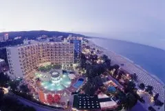 Hotel Marina Grand Beach