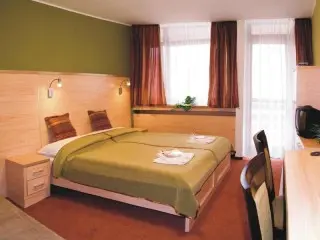 Hotel Flora