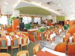 Hotel Flora