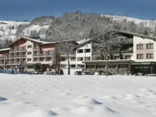 Hotel & Appartementshaus  Toni